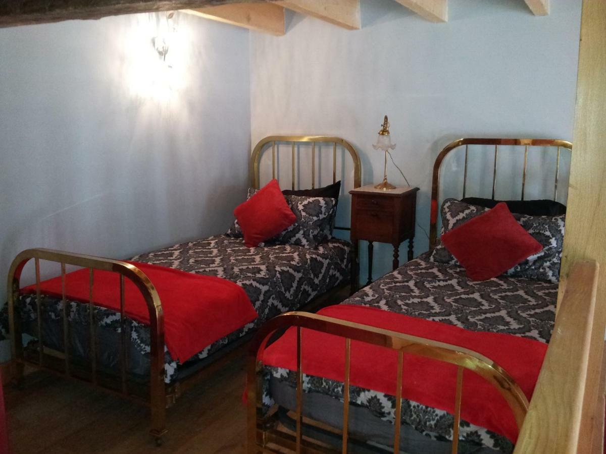 Вилла La Belle Maison Piegut-Pluviers Экстерьер фото